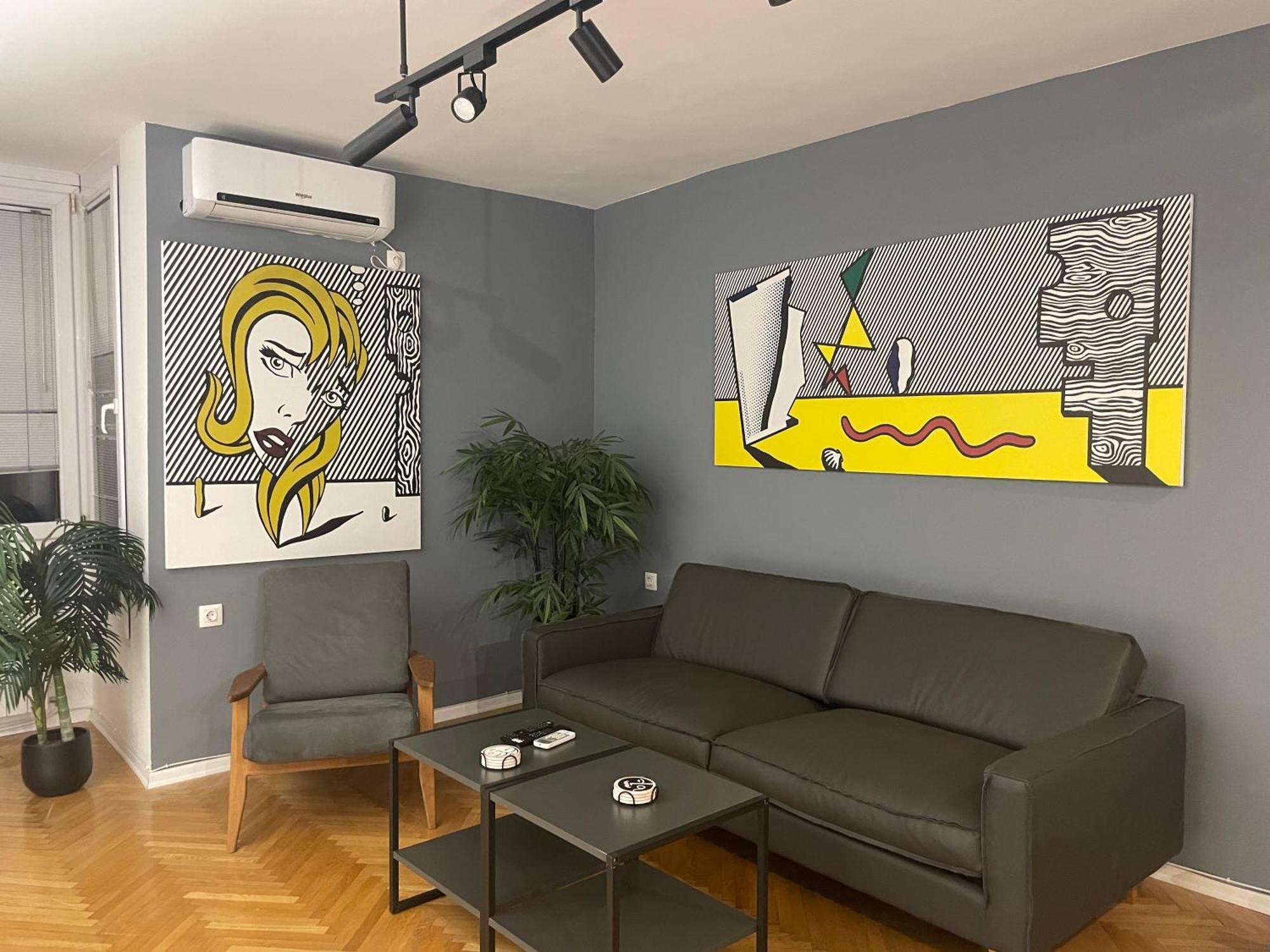 Yellow Apartment Скопье Экстерьер фото