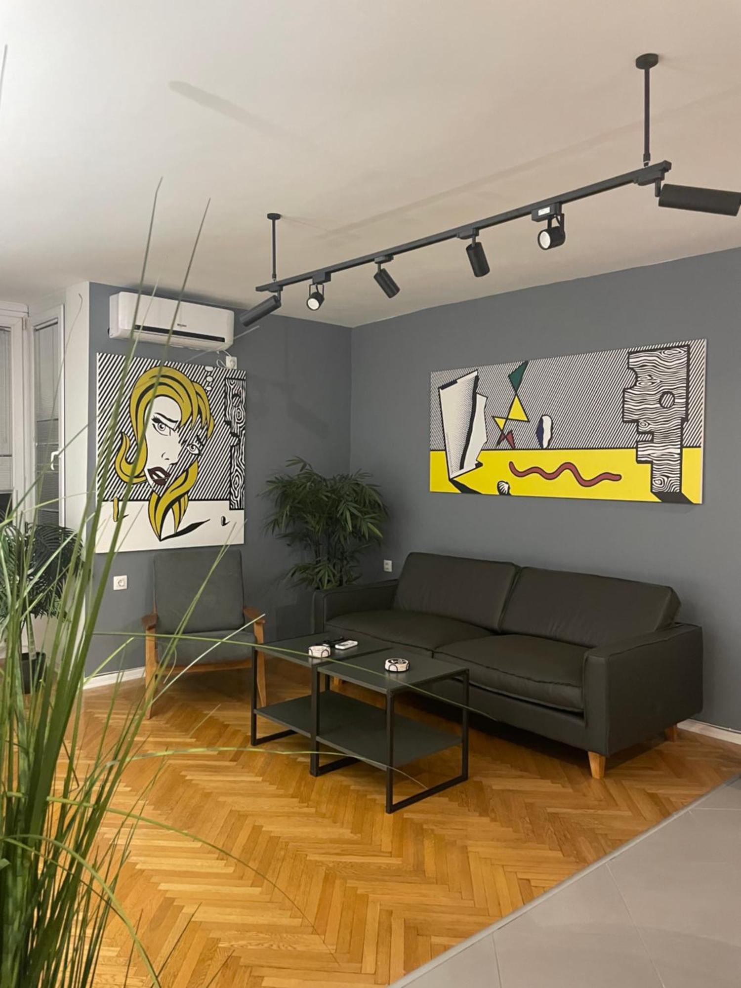 Yellow Apartment Скопье Экстерьер фото